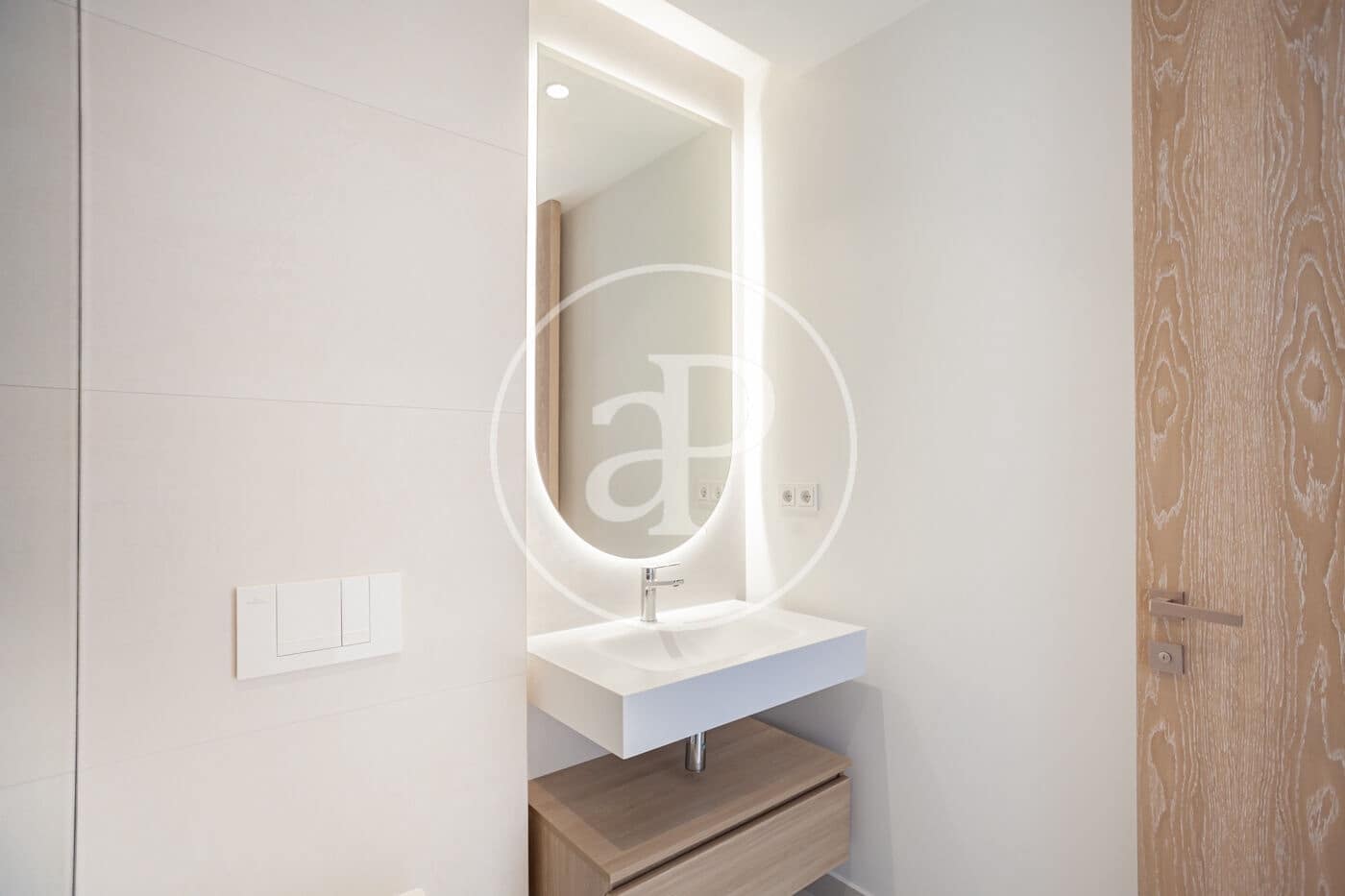 5 soveværelse Lejlighed til leje i Pozuelo de Alarcon med swimmingpool - € 18.000 (Ref: 9118970)