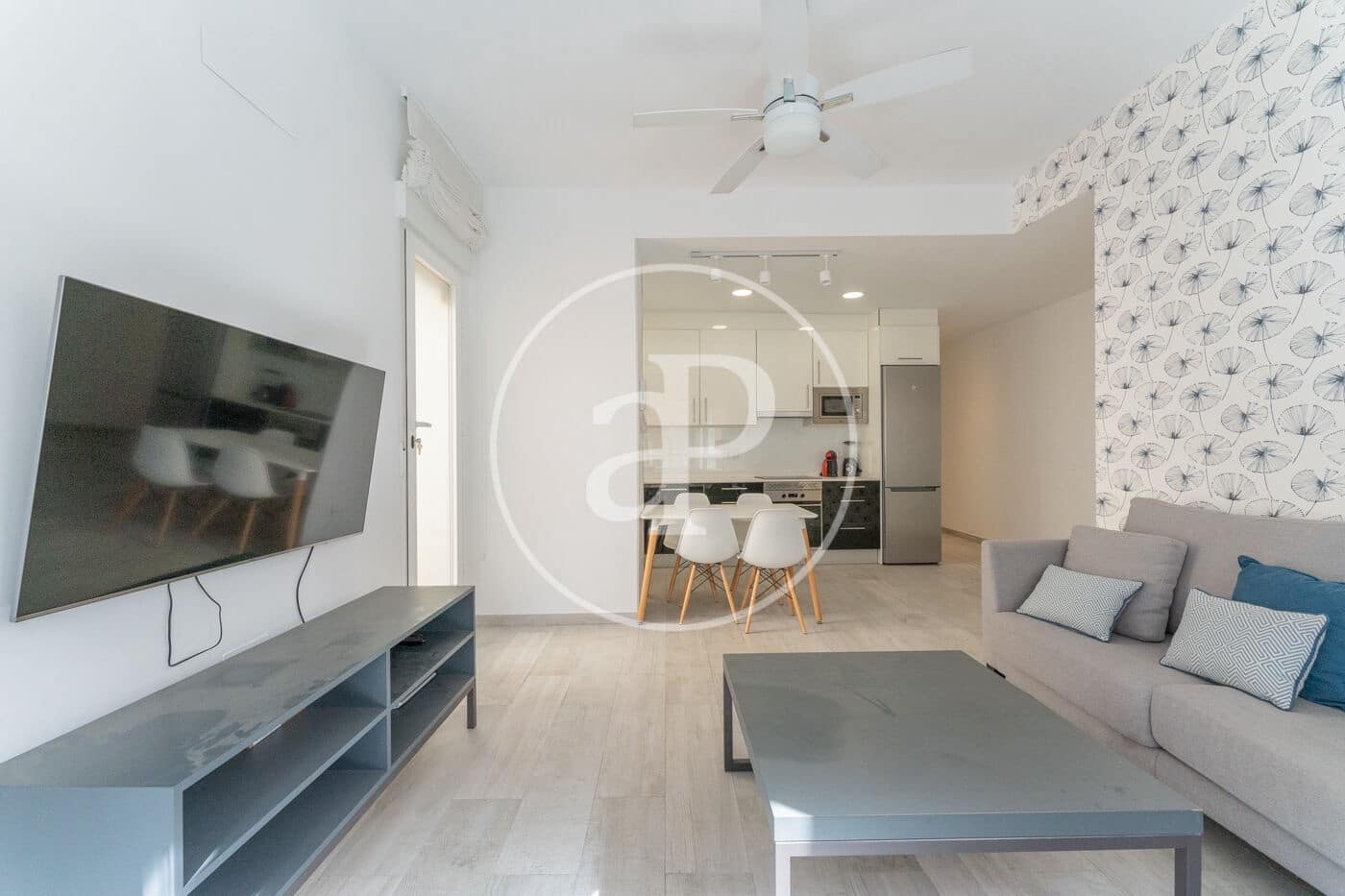 3 quarto Apartamento para arrendar em Madrid cidade - 3 300 € (Ref: 9125359)
