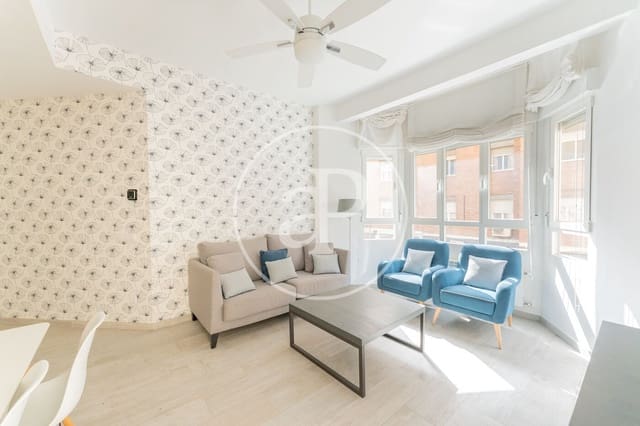 3 soveværelse Lejlighed til leje i Vallehermoso, Madrid by - € 3.300 (Ref: 9125359)