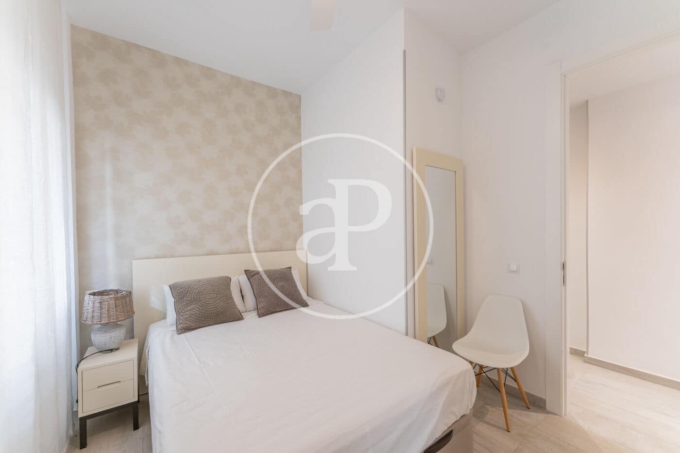 3 quarto Apartamento para arrendar em Madrid cidade - 3 300 € (Ref: 9125359)