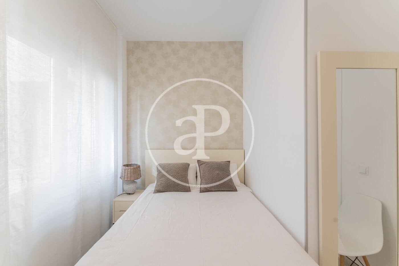3 quarto Apartamento para arrendar em Madrid cidade - 3 300 € (Ref: 9125359)