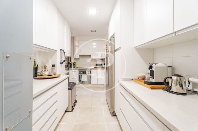 3 sypialnia Apartament na sprzedaż w Pozuelo de Alarcón z basenem - 950 000 € (Ref: 9125362)