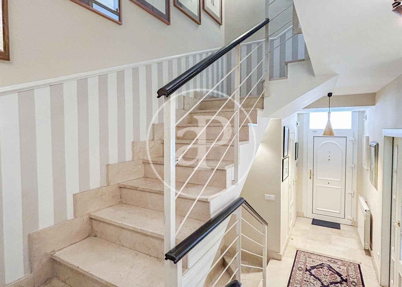 4 chambre Villa/Maison à vendre à Madrid ville avec piscine - 1 295 000 € (Ref: 9125365)