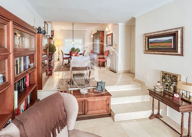 4 bedroom Villa for sale in Palomas, Madrid city with pool - € 1,295,000 (Ref: 9125365)