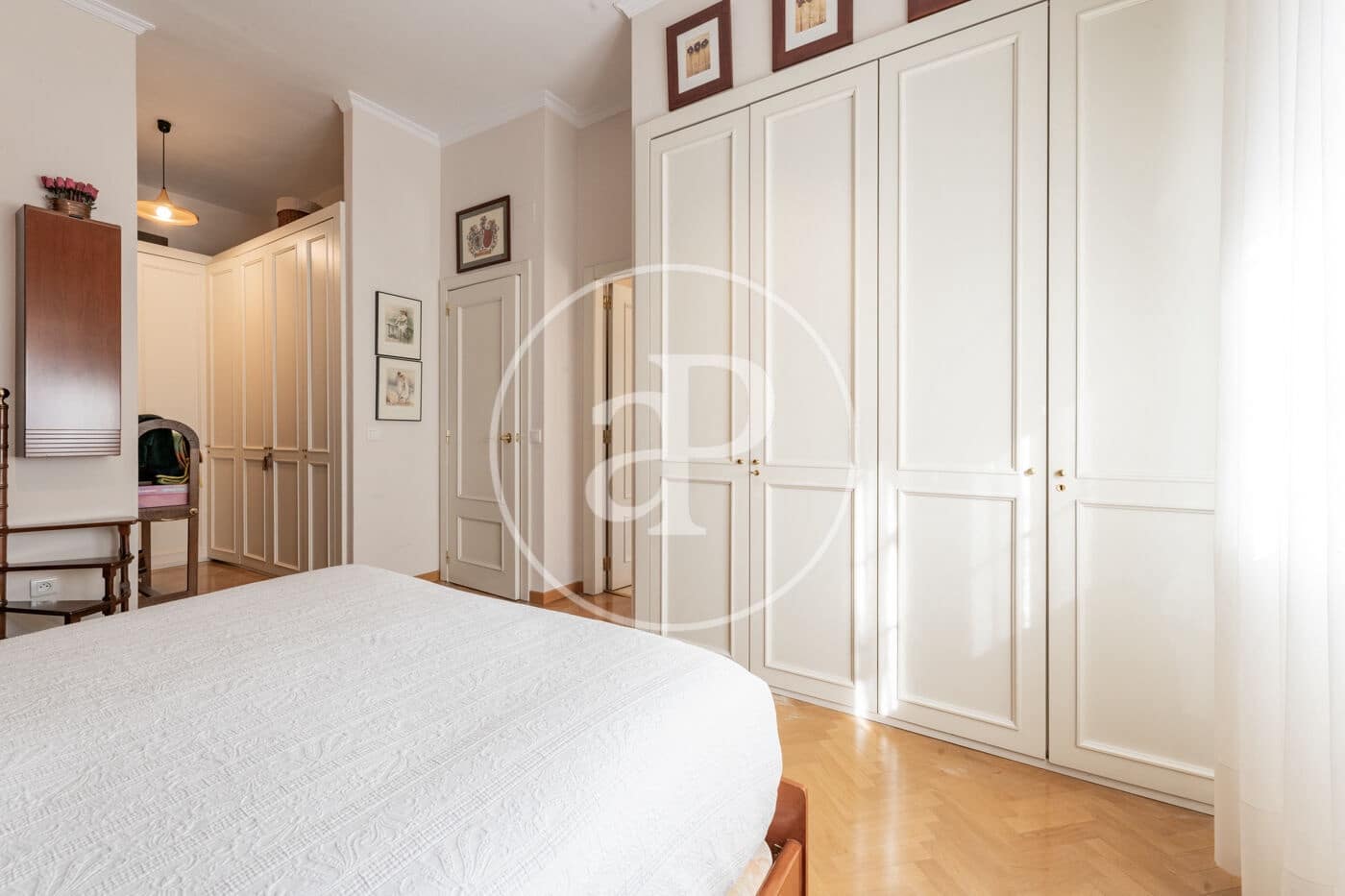 4 soverom Villa til salgs i Madrid by med svømmebasseng - € 1 295 000 (Ref: 9125365)