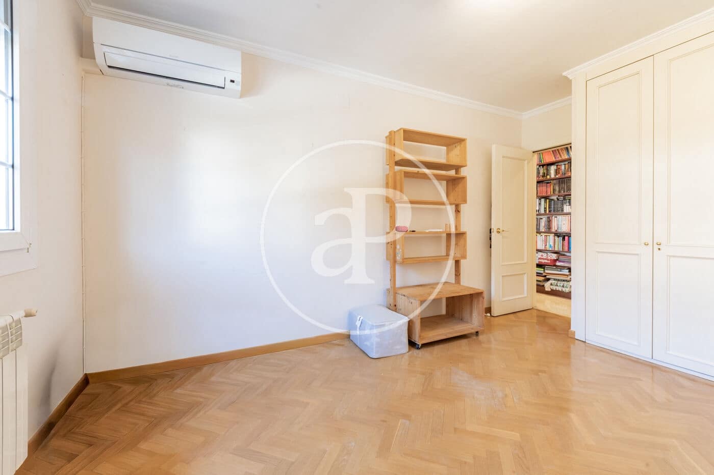 4 soverom Villa til salgs i Madrid by med svømmebasseng - € 1 295 000 (Ref: 9125365)