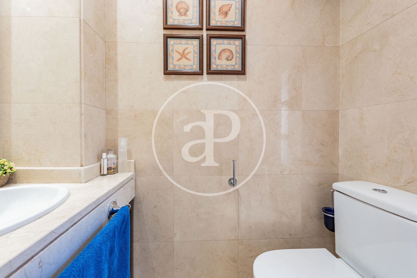 4 soverom Villa til salgs i Madrid by med svømmebasseng - € 1 295 000 (Ref: 9125365)