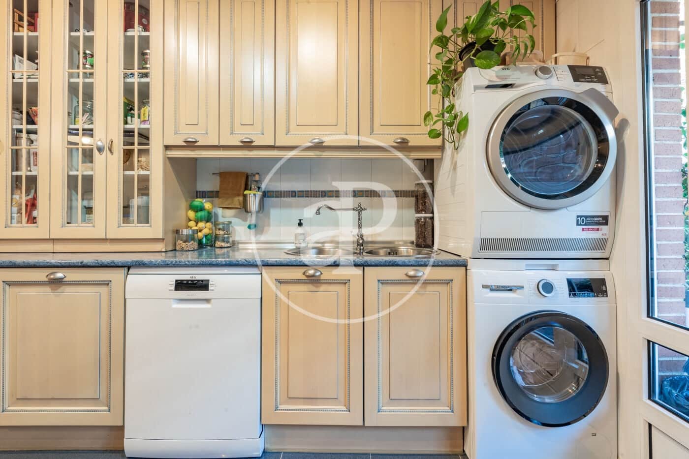 4 soverom Villa til salgs i Madrid by med svømmebasseng - € 1 295 000 (Ref: 9125365)