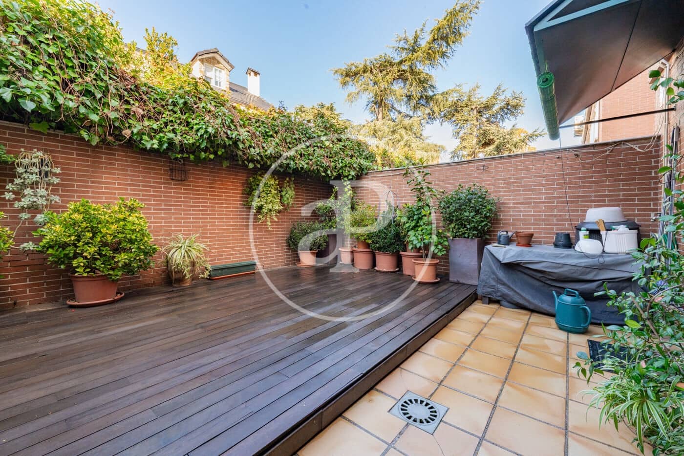 4 soverom Villa til salgs i Madrid by med svømmebasseng - € 1 295 000 (Ref: 9125365)