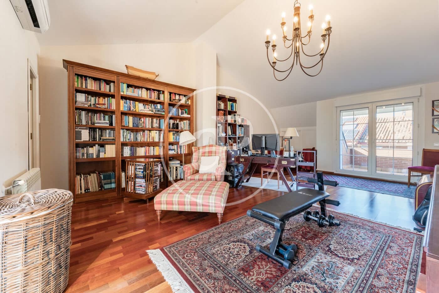 4 soverom Villa til salgs i Madrid by med svømmebasseng - € 1 295 000 (Ref: 9125365)