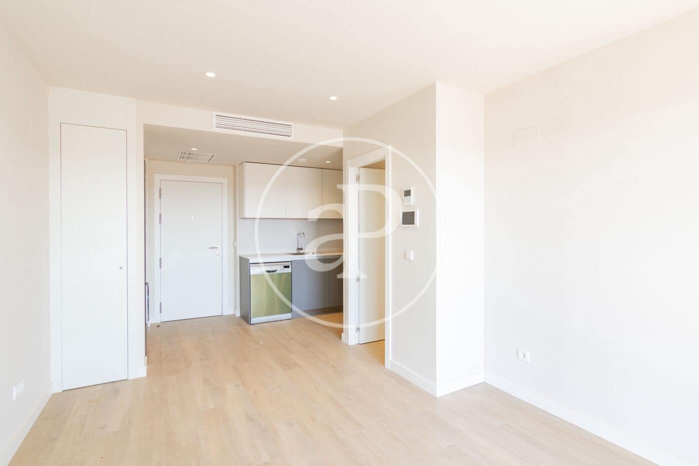 1 soveværelse Lejlighed til leje i Madrid by med swimmingpool - € 1.425 (Ref: 9125366)