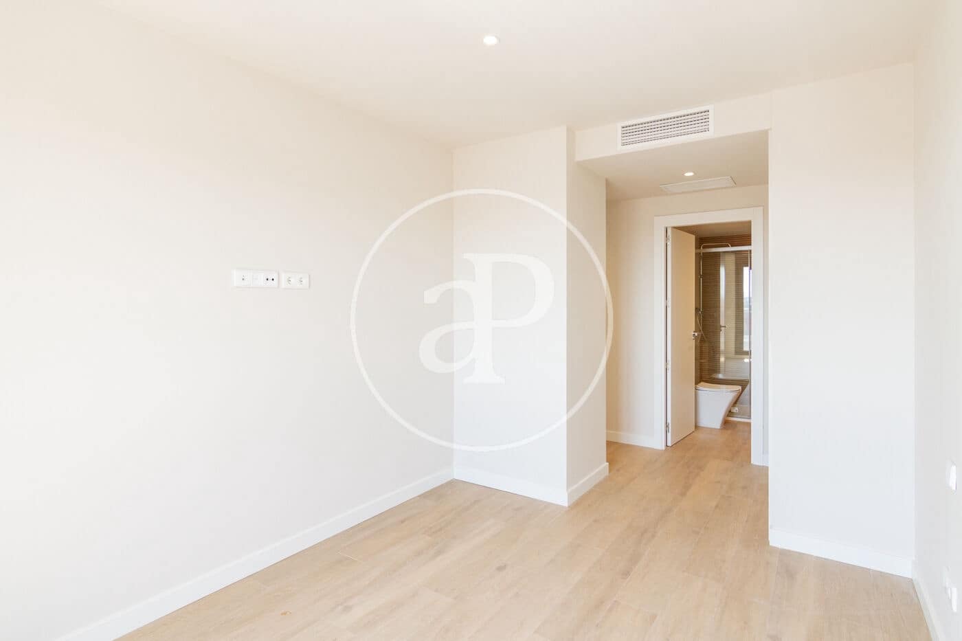 1 soveværelse Lejlighed til leje i Madrid by med swimmingpool - € 1.425 (Ref: 9125366)