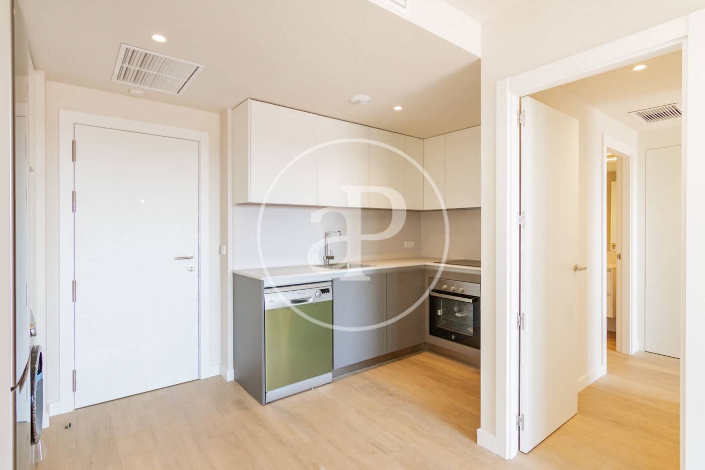 1 soveværelse Lejlighed til leje i Madrid by med swimmingpool - € 1.425 (Ref: 9125366)