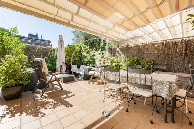 8 soveværelse Villa til salg i San Sebastián de los Reyes med swimmingpool - € 1.250.000 (Ref: 9128574)