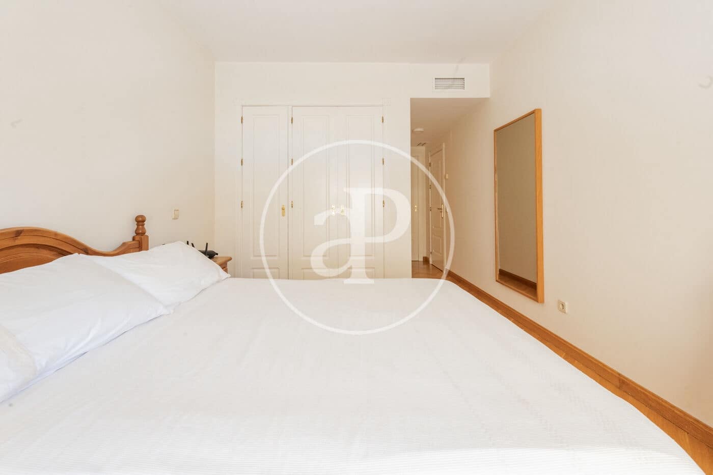 8 sypialnia Willa na sprzedaż w San Sebastian de los Reyes z basenem - 999 000 € (Ref: 9128574)