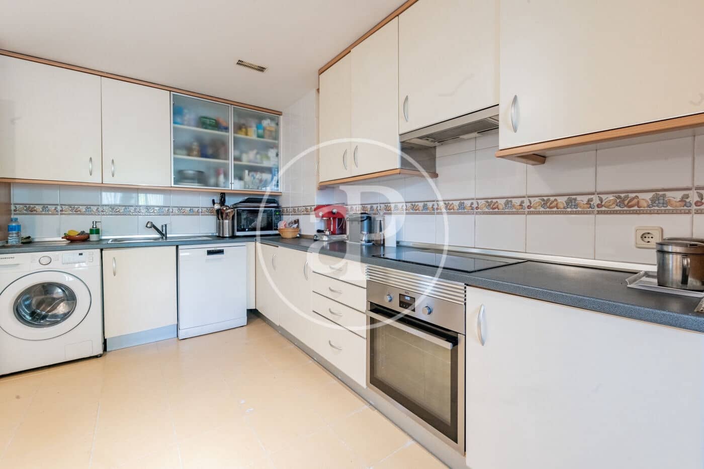 8 sypialnia Willa na sprzedaż w San Sebastian de los Reyes z basenem - 999 000 € (Ref: 9128574)