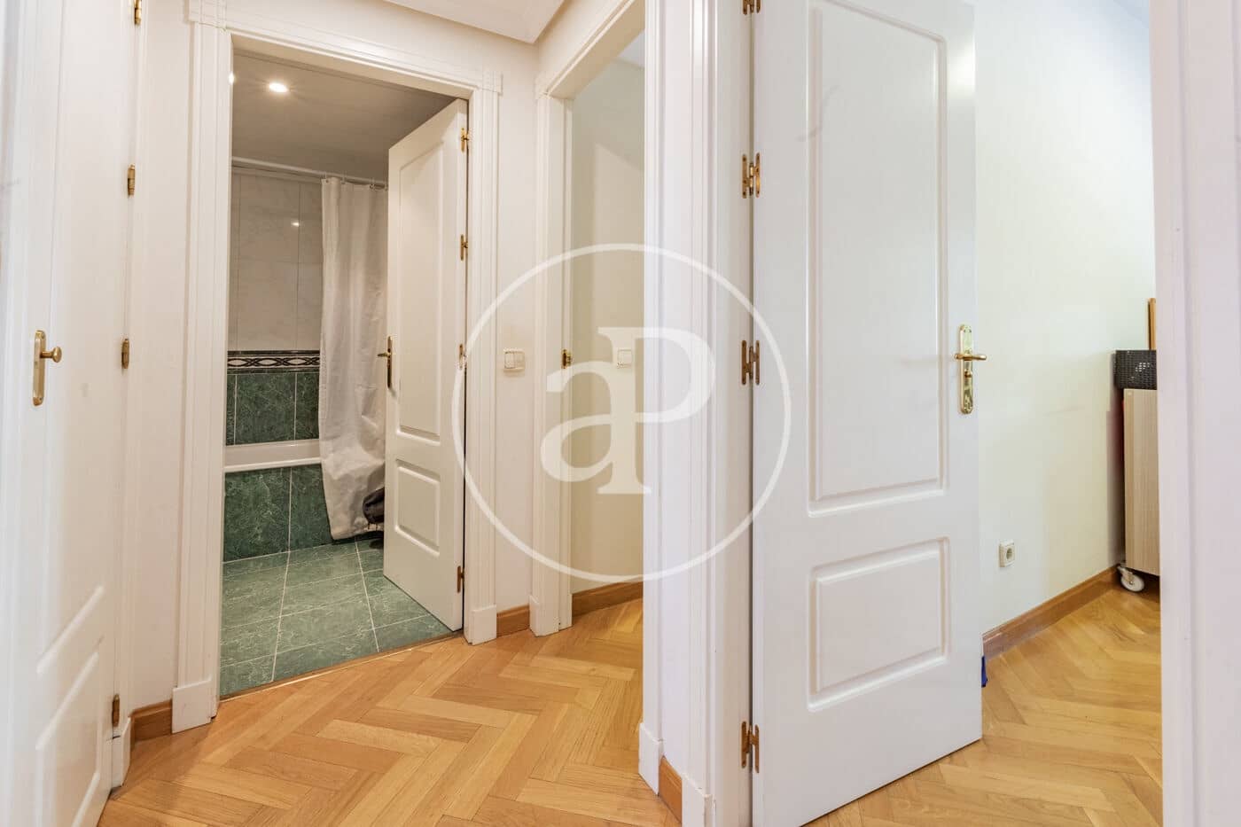 8 sypialnia Willa na sprzedaż w San Sebastian de los Reyes z basenem - 999 000 € (Ref: 9128574)