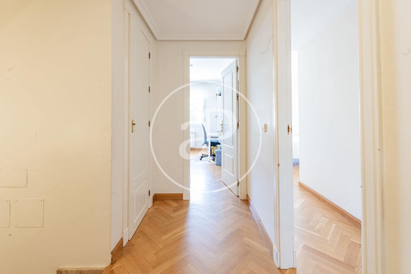 8 sypialnia Willa na sprzedaż w San Sebastian de los Reyes z basenem - 999 000 € (Ref: 9128574)