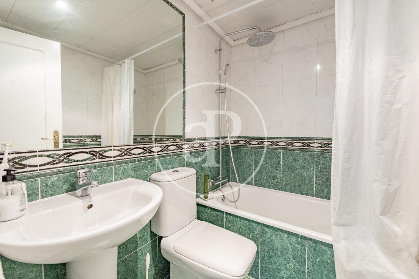 8 sypialnia Willa na sprzedaż w San Sebastian de los Reyes z basenem - 999 000 € (Ref: 9128574)