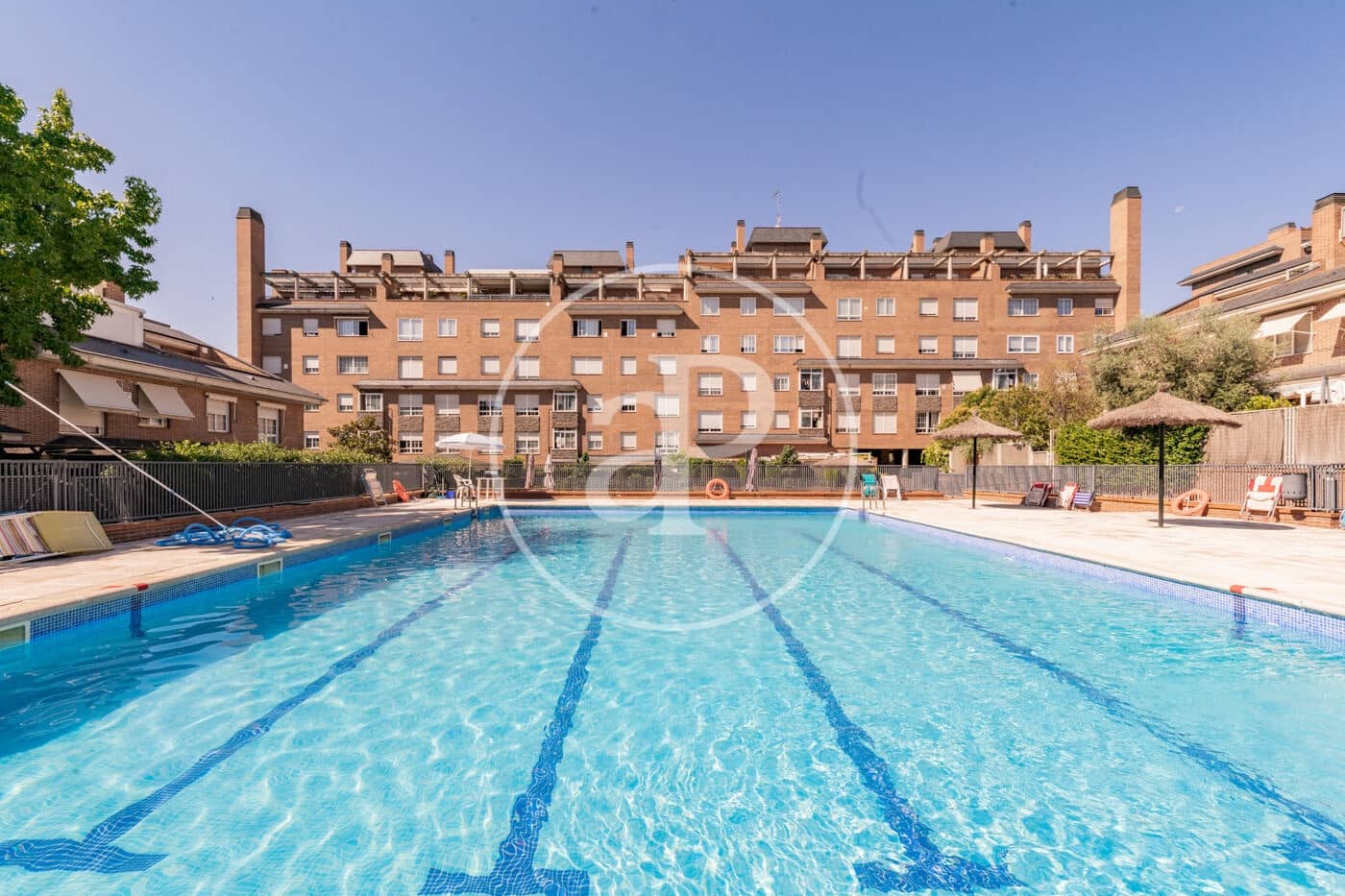 8 sypialnia Willa na sprzedaż w San Sebastian de los Reyes z basenem - 999 000 € (Ref: 9128574)