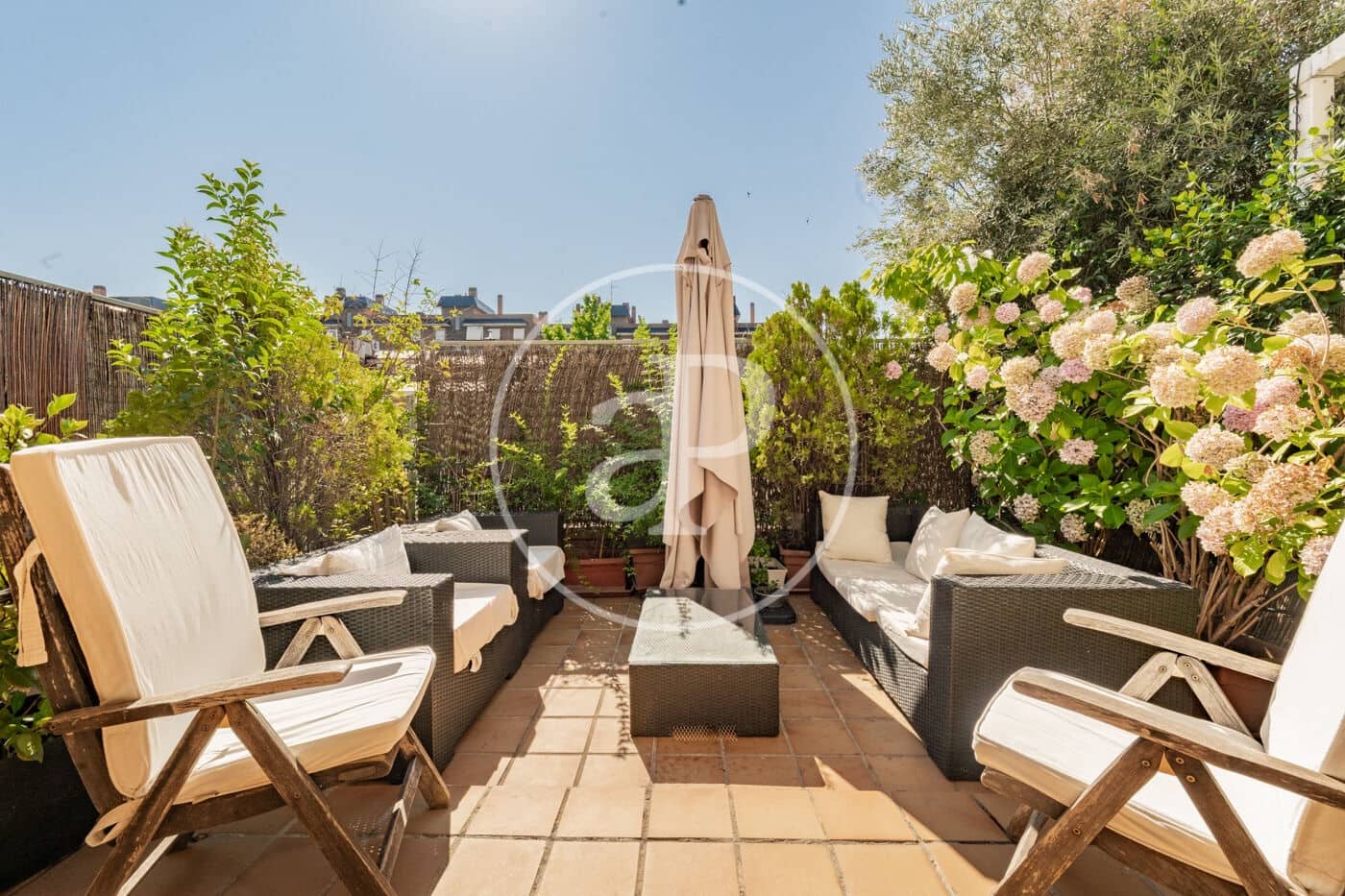 8 sypialnia Willa na sprzedaż w San Sebastian de los Reyes z basenem - 999 000 € (Ref: 9128574)