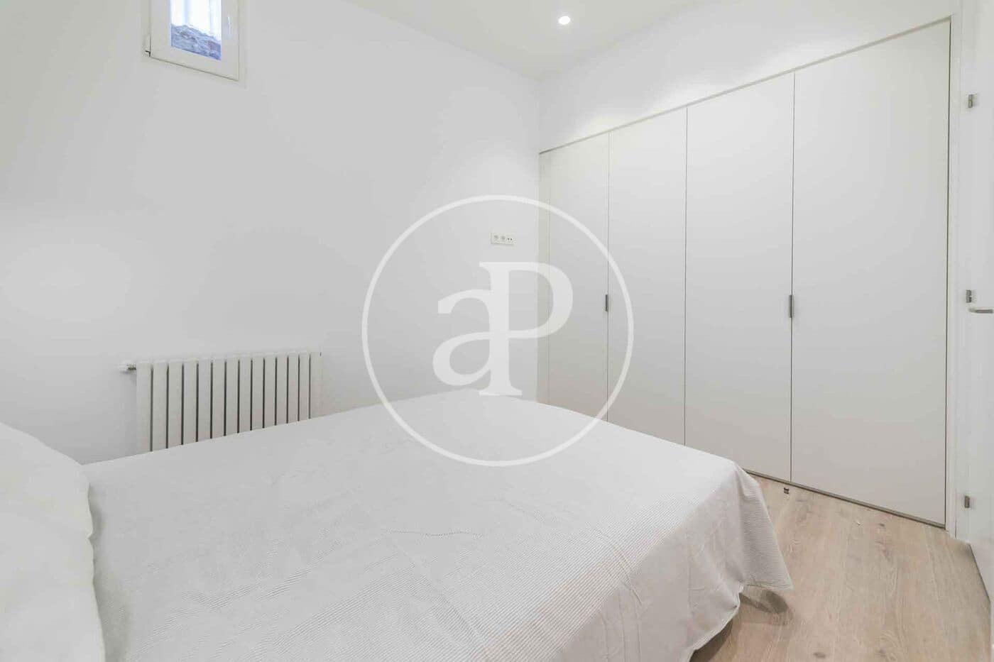 1 slaapkamer Appartement te huur in Madrid stad - € 1.400 (Ref: 9128577)