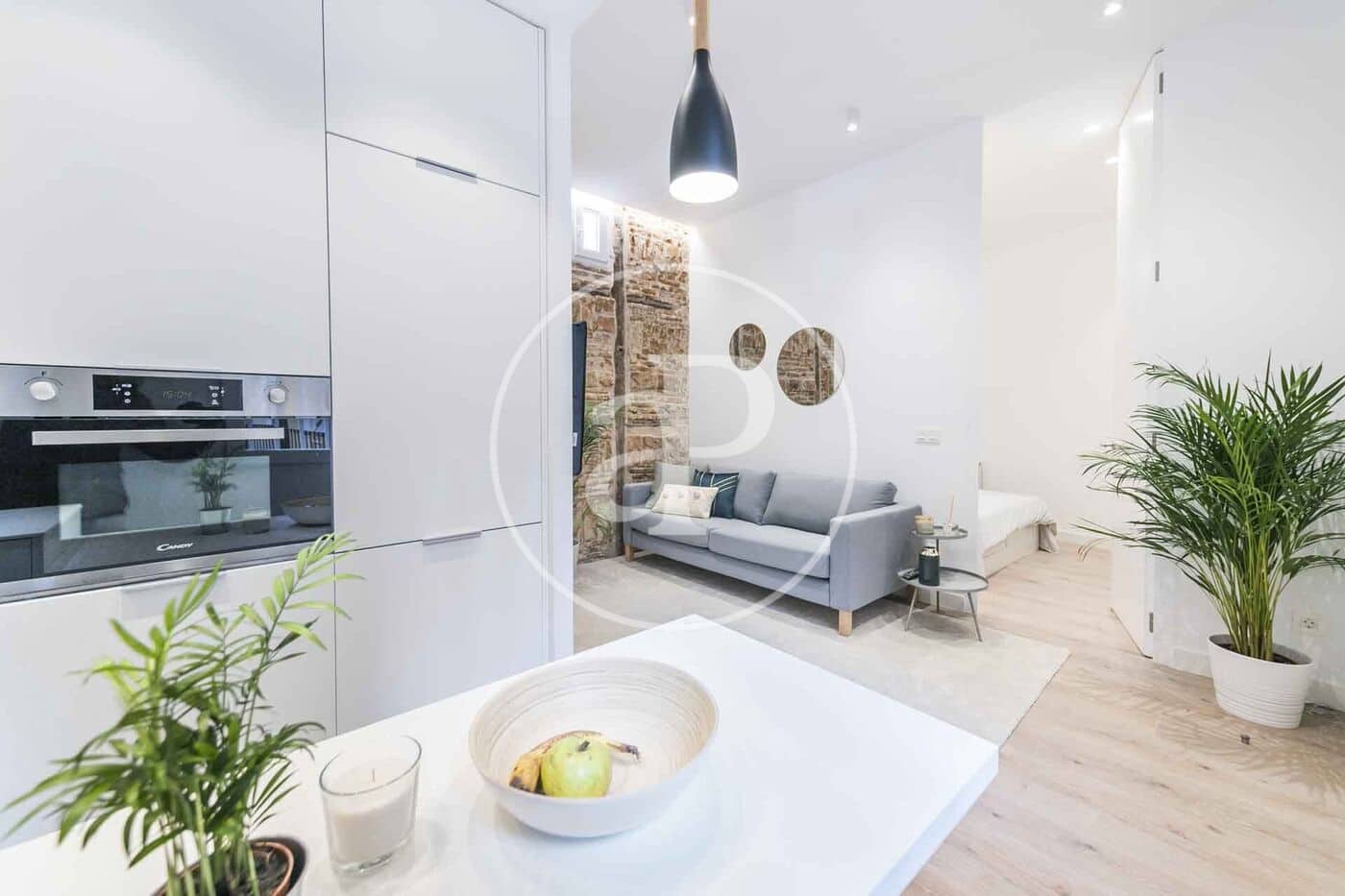 1 slaapkamer Appartement te huur in Madrid stad - € 1.400 (Ref: 9128577)