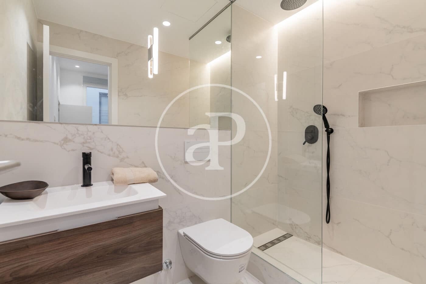 1 makuuhuone Huoneisto vuokrattavana paikassa Madrid kaupunki - 1 350 € (Ref: 9128578)