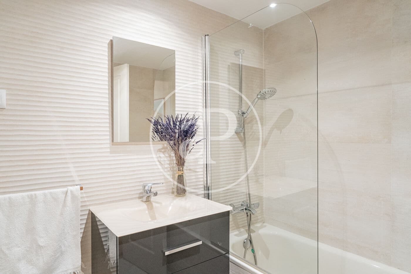 5 soveværelse Villa til salg i Madrid by med swimmingpool - € 1.140.000 (Ref: 9128579)