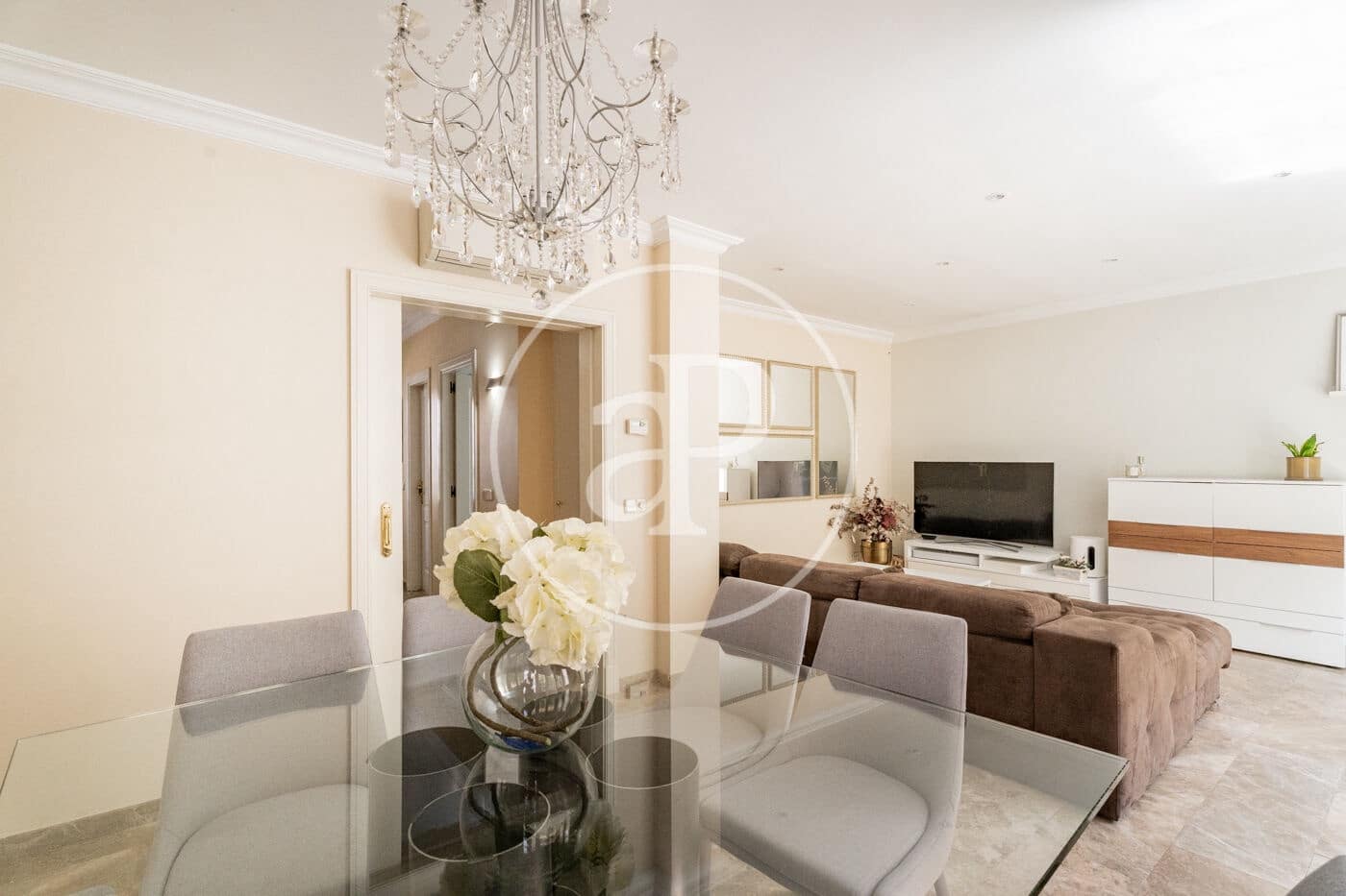 5 soveværelse Villa til salg i Madrid by med swimmingpool - € 1.140.000 (Ref: 9128579)