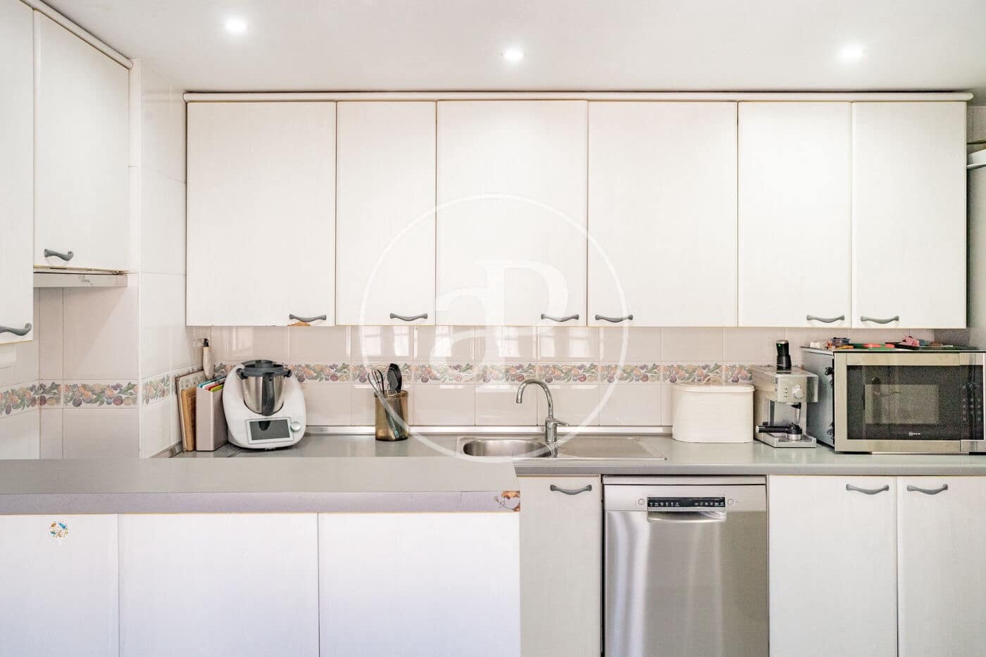 5 soveværelse Villa til salg i Madrid by med swimmingpool - € 1.140.000 (Ref: 9128579)