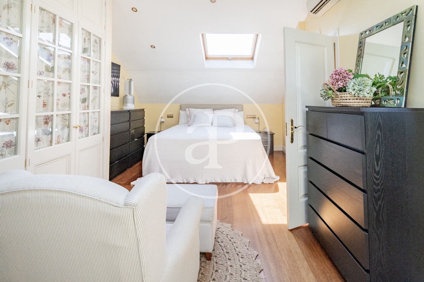 5 soveværelse Villa til salg i Madrid by med swimmingpool - € 1.140.000 (Ref: 9128579)