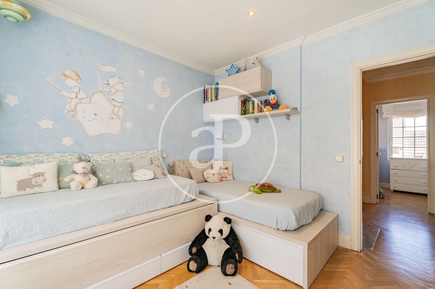 5 soveværelse Villa til salg i Madrid by med swimmingpool - € 1.140.000 (Ref: 9128579)