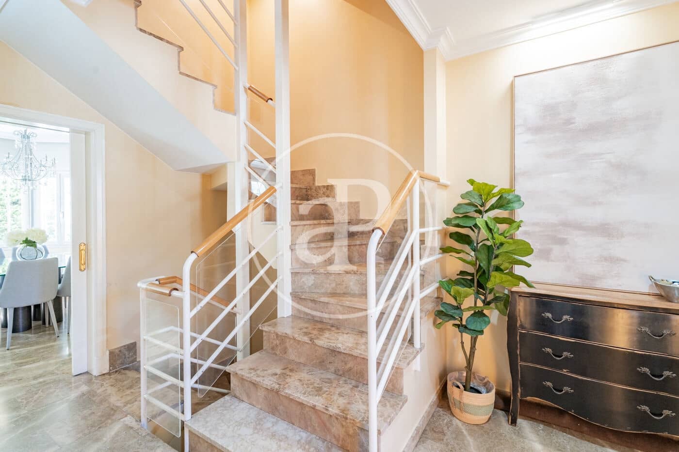 5 soveværelse Villa til salg i Madrid by med swimmingpool - € 1.140.000 (Ref: 9128579)