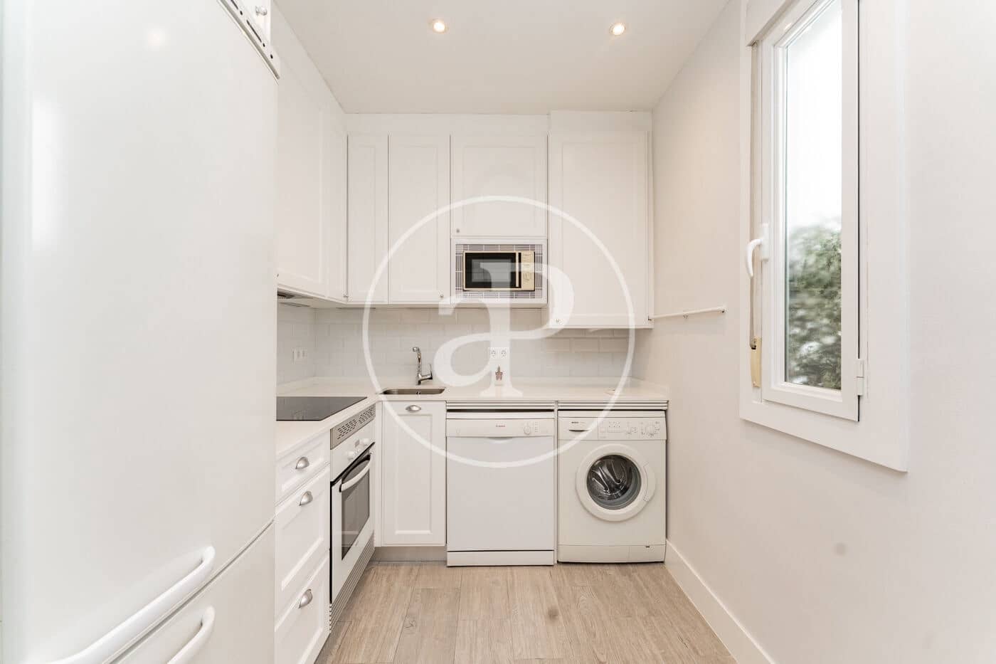 1 sovrum Lägenhet att hyra i Madrid stad - 2 500 € (Ref: 9129967)