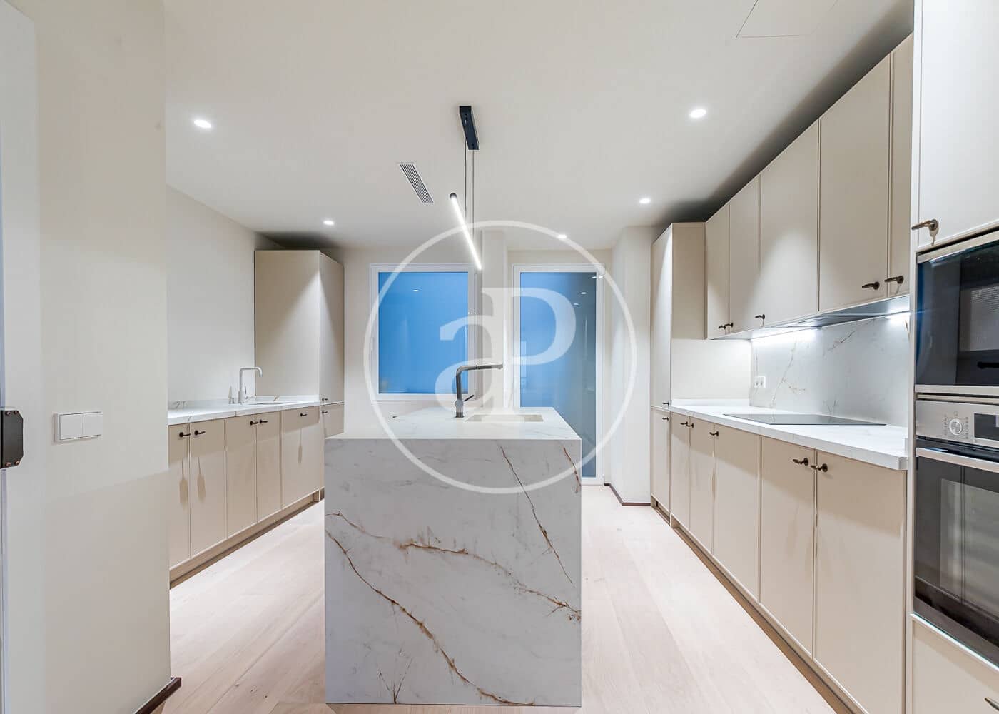 4 bedroom Apartment for sale in Madrid city - € 3,990,000 (Ref: 9132618)