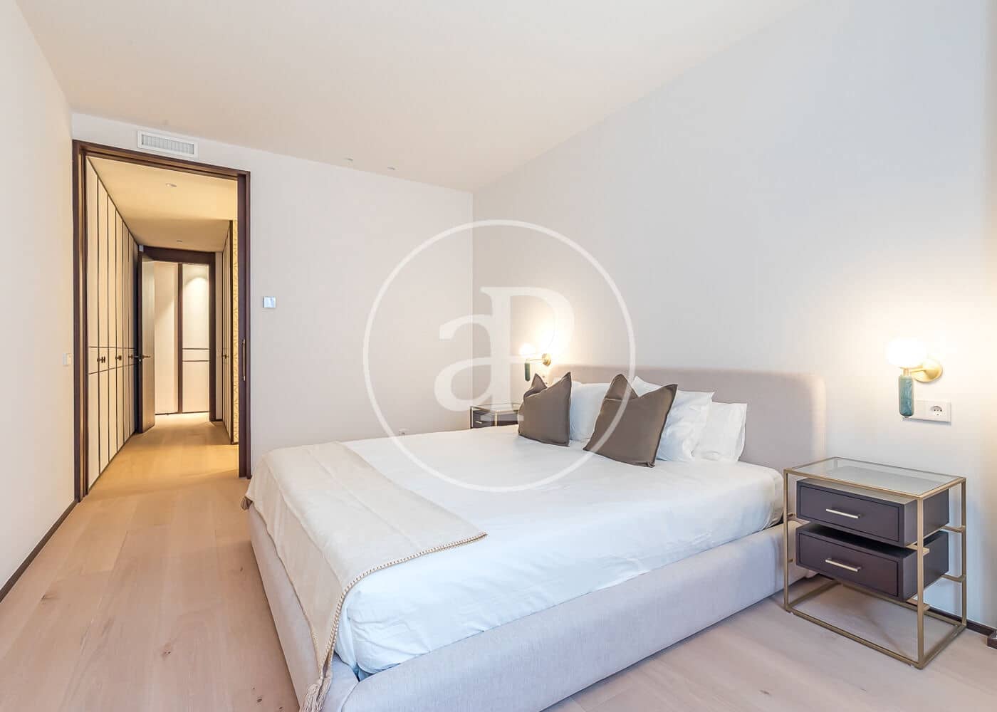 4 bedroom Apartment for sale in Madrid city - € 3,990,000 (Ref: 9132618)