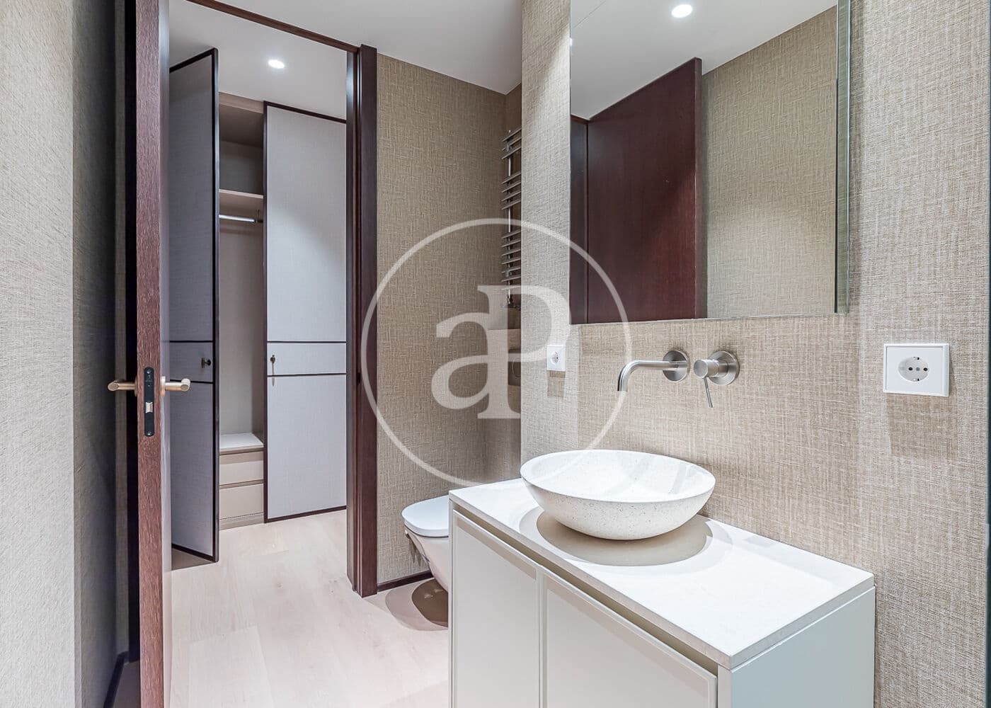 4 bedroom Apartment for sale in Madrid city - € 3,990,000 (Ref: 9132618)