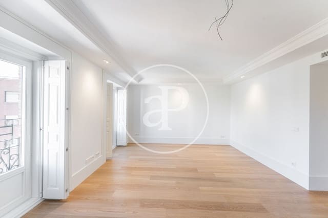 3 soveværelse Lejlighed til leje i Almagro, Madrid by med swimmingpool - € 5.500 (Ref: 9132620)