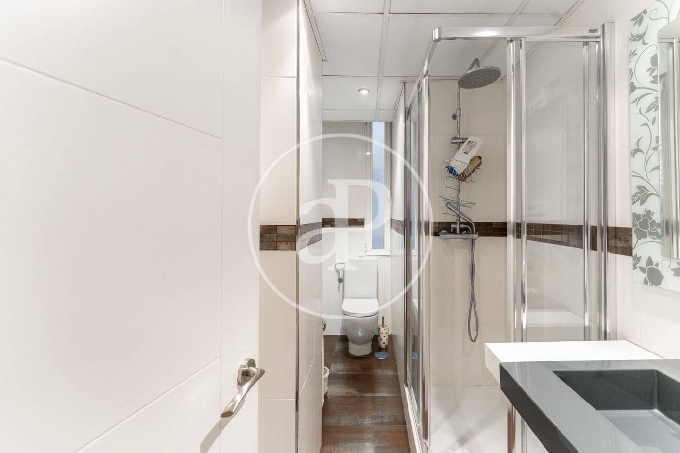 2 slaapkamer Appartement te huur in Madrid stad - € 2.000 (Ref: 9132621)