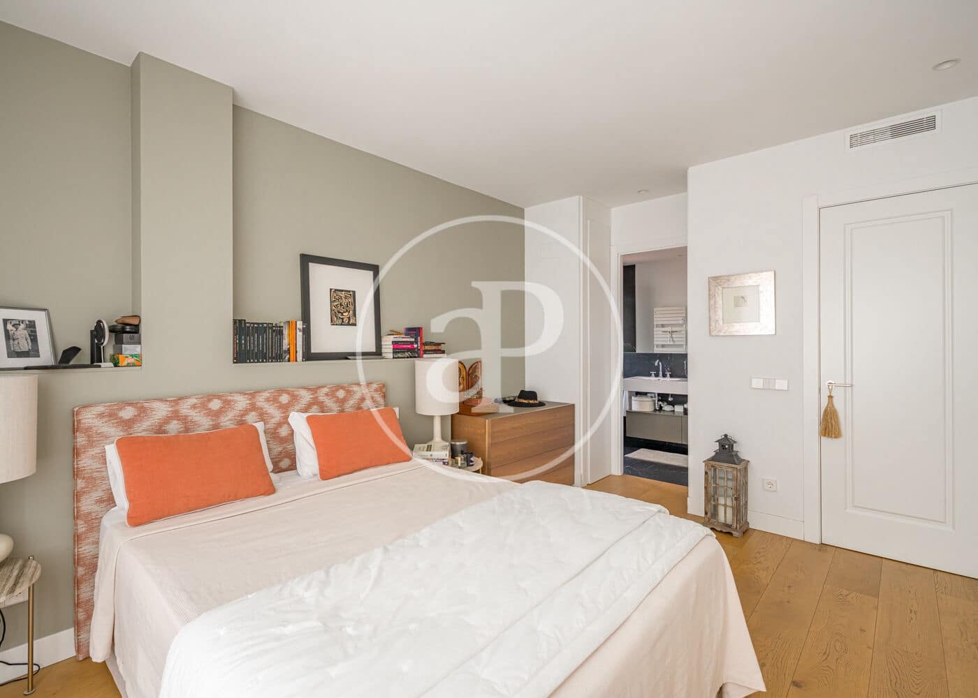 3 soveværelse Lejlighed til salg i Madrid by - € 2.195.000 (Ref: 9137385)