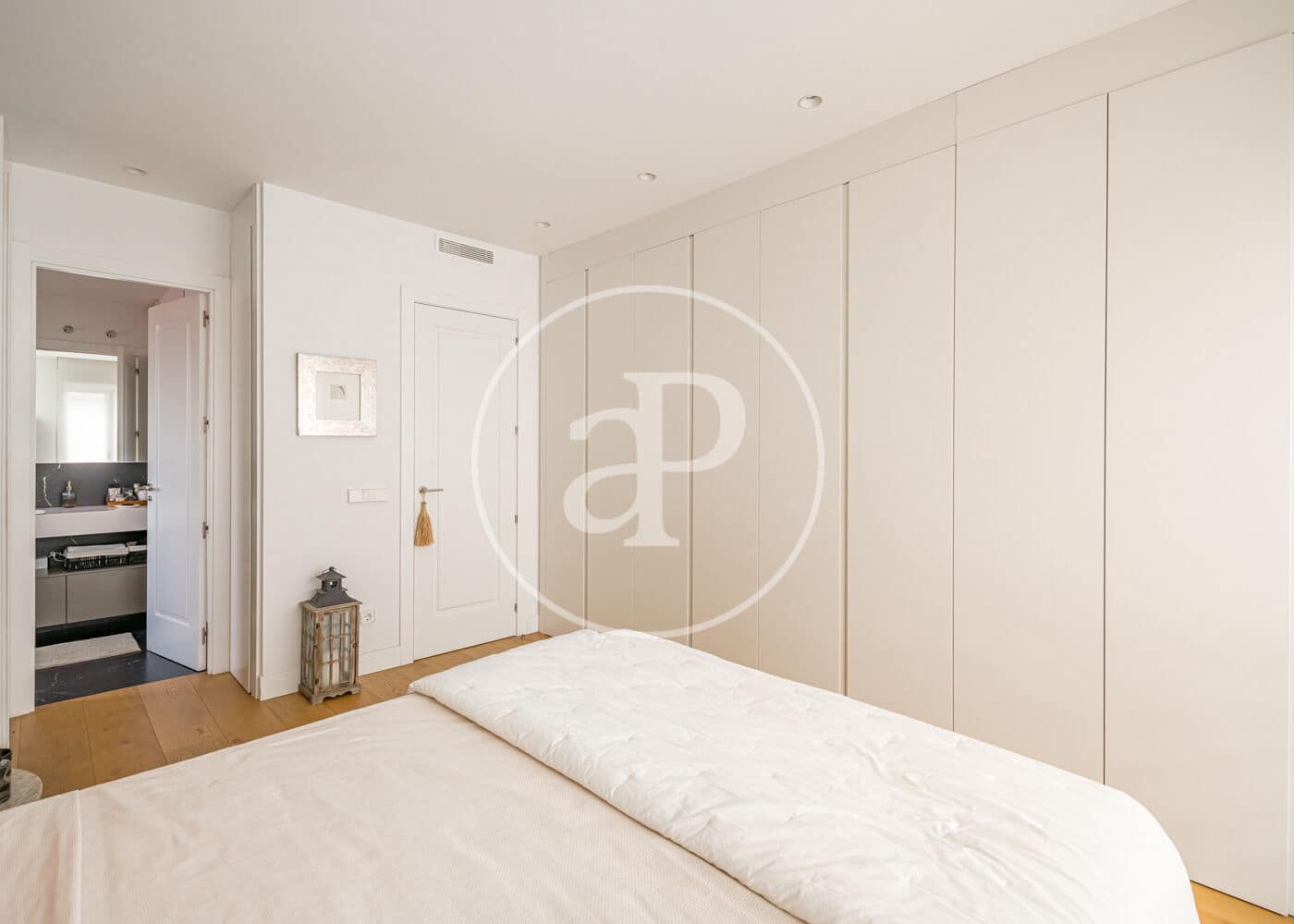 3 soveværelse Lejlighed til salg i Madrid by - € 2.195.000 (Ref: 9137385)