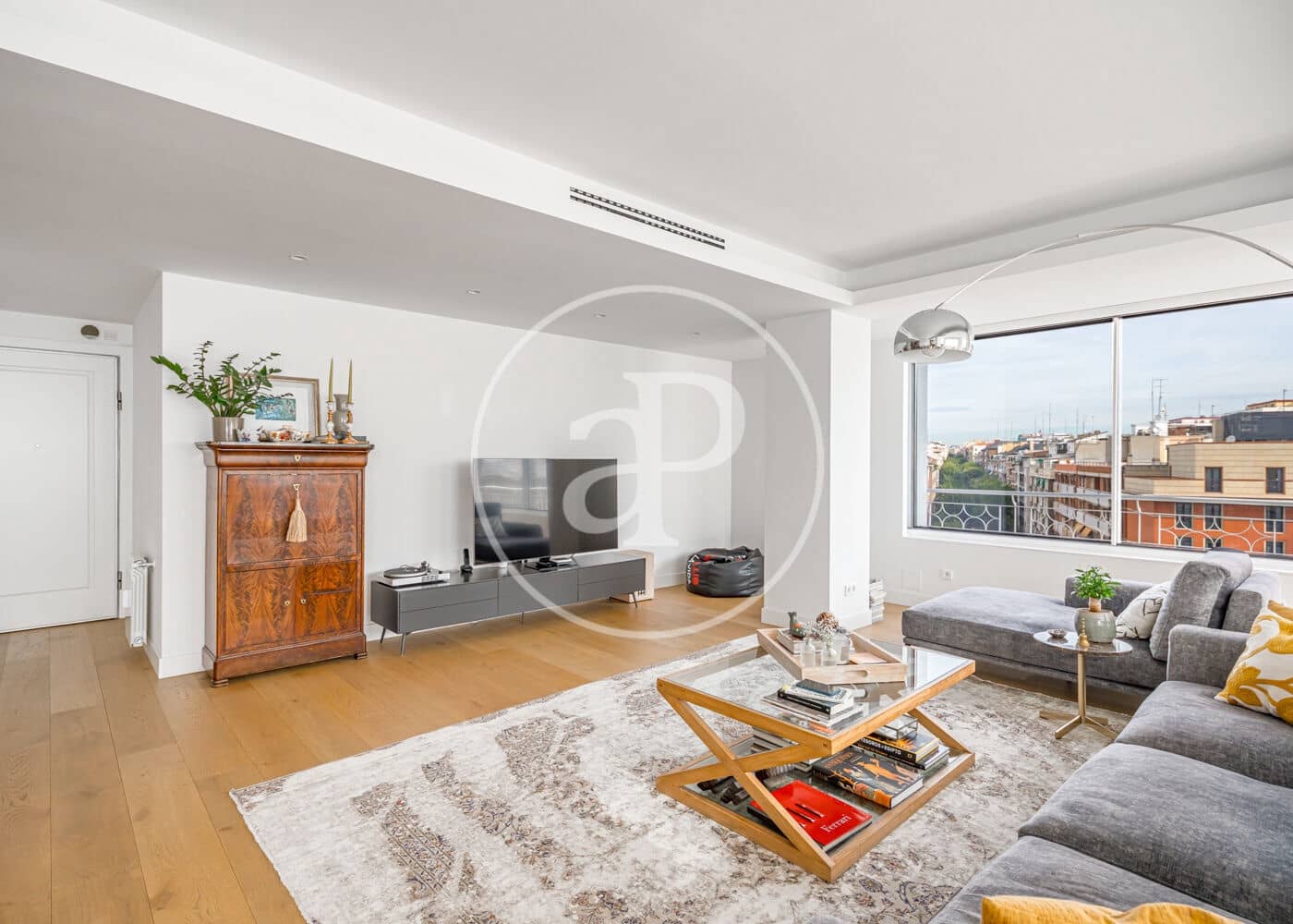 3 soveværelse Lejlighed til salg i Madrid by - € 2.195.000 (Ref: 9137385)