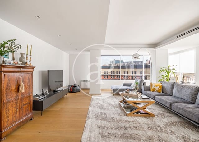 3 soveværelse Lejlighed til salg i Universidad, Madrid by - € 2.195.000 (Ref: 9137385)