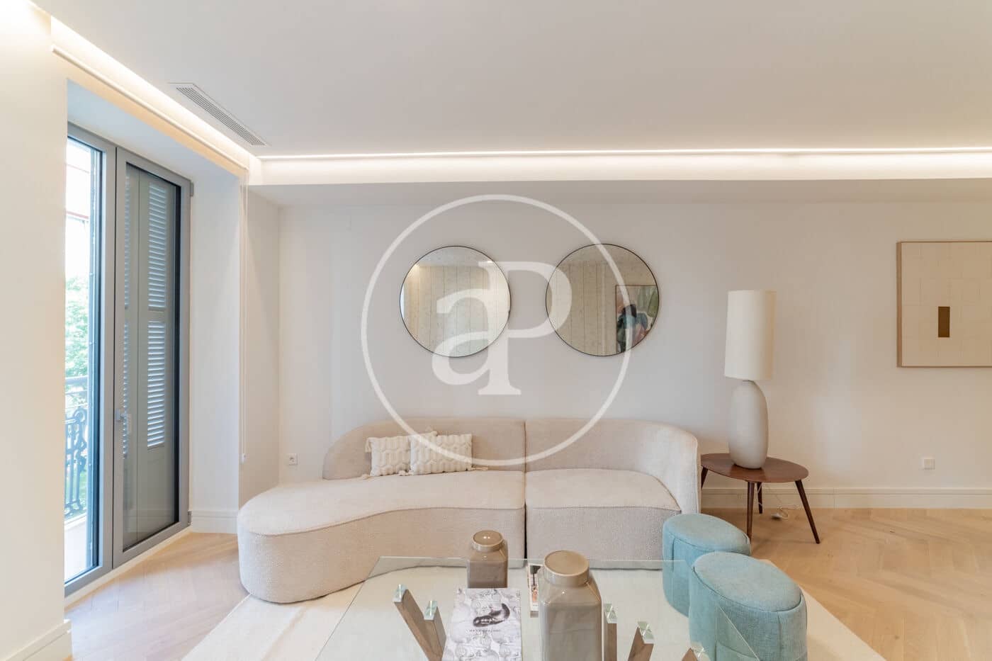 2 soverom Leilighet til leie i Madrid by med svømmebasseng - € 5 400 (Ref: 9137386)