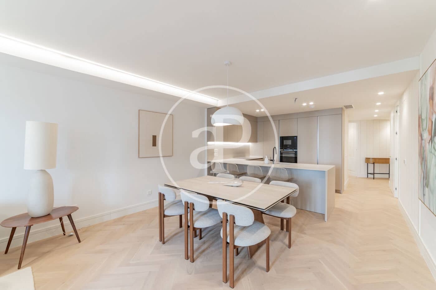 2 soverom Leilighet til leie i Madrid by med svømmebasseng - € 5 400 (Ref: 9137386)