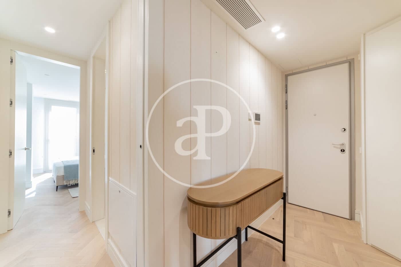 2 soverom Leilighet til leie i Madrid by med svømmebasseng - € 5 400 (Ref: 9137386)