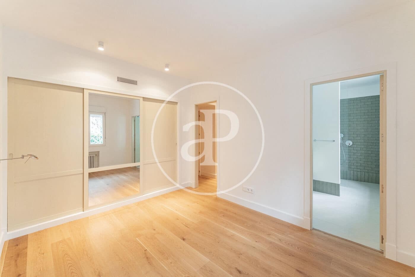 3 soveværelse Lejlighed til leje i Madrid by - € 5.000 (Ref: 9137387)