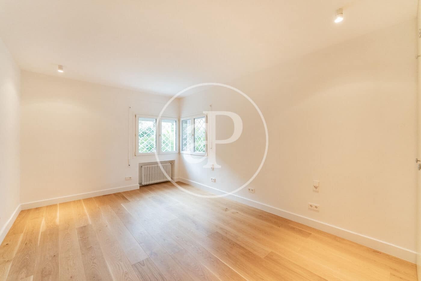 3 soveværelse Lejlighed til leje i Madrid by - € 5.000 (Ref: 9137387)