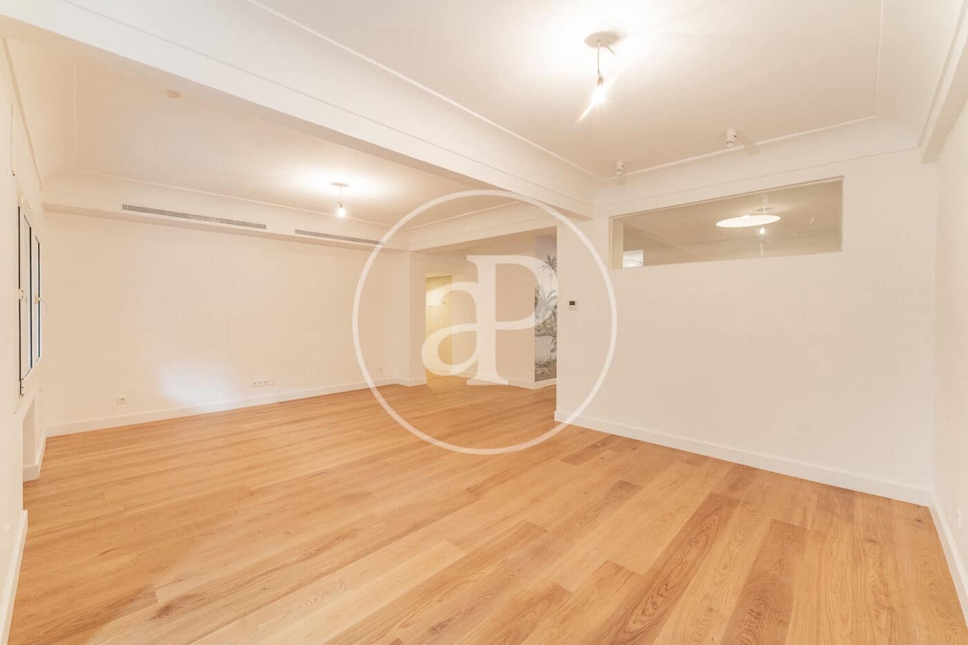 3 soveværelse Lejlighed til leje i Madrid by - € 5.000 (Ref: 9137387)